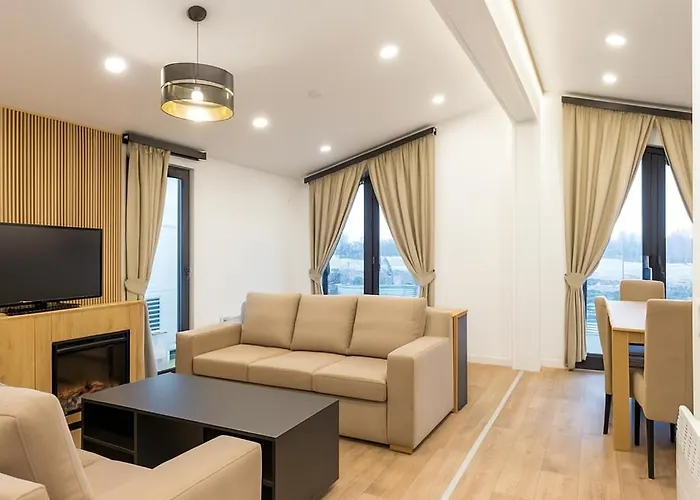 Sunnyhome Chalet, דירה